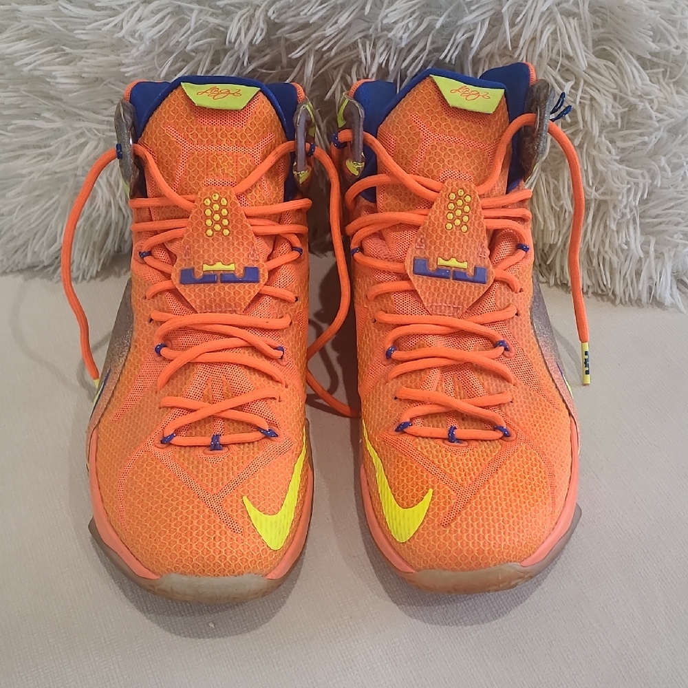 Nike Men's Orange and Yellow Athletic Shoes